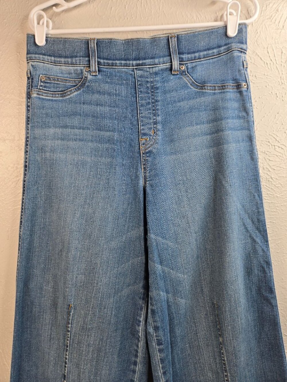 Spanx Wide Leg Pull On Shaping Blue Jeans L High Rise Relaxed Fit Slimming Denim - Picture 5 of 9